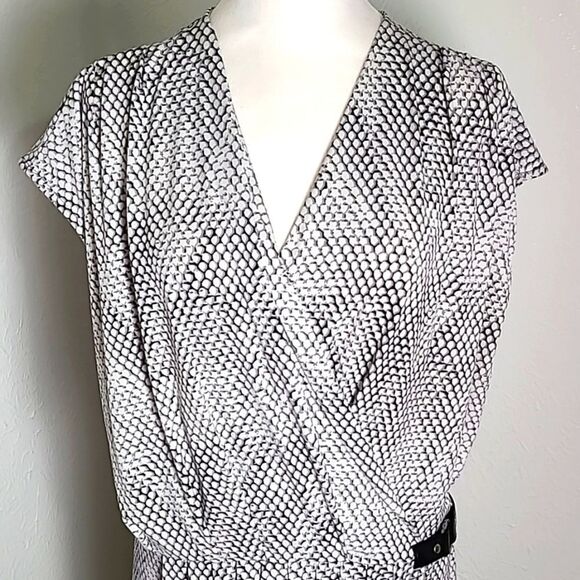 Michael Kors Serpent Print Faux-Wrap Dress with Side Buckle, Size 1X - Picture 6 of 13